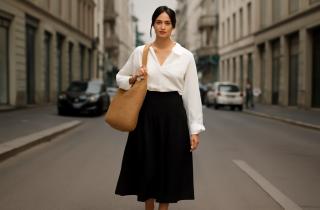 Смену джинсов на юбки-колонны в гардеробах выявили эксперты моды