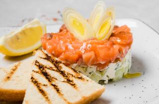 Попробовала Полярный день — теперь другие салаты кажутся скучными: вот в чём хитрость рецепта