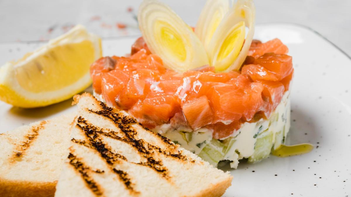 Салат с рыбой