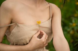 Рак груди может проявляться не только уплотнениями— SELF