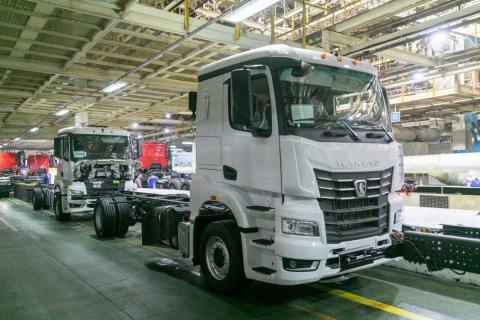 Российские автозаводы перешли на четырёхдневную неделю