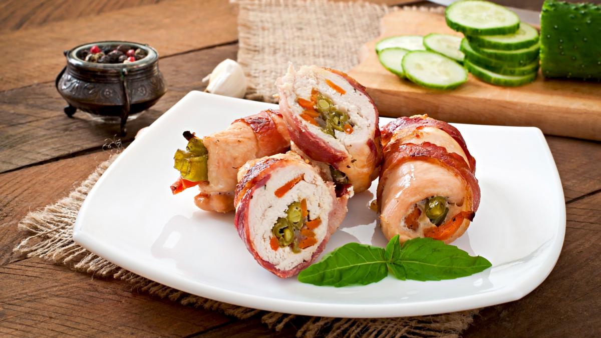 Куриные рулетики с начинкой Куриные рулетики с начинкой