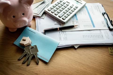 Юристы напомнили, что вместе с имуществом наследники получают и обязательства умершего