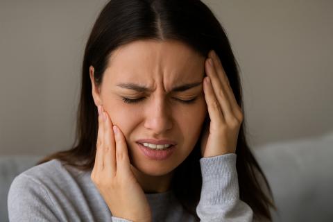 Пленка на трещине маскирует разрушение зуба изнутри — Алексей Антипенко, стоматолог