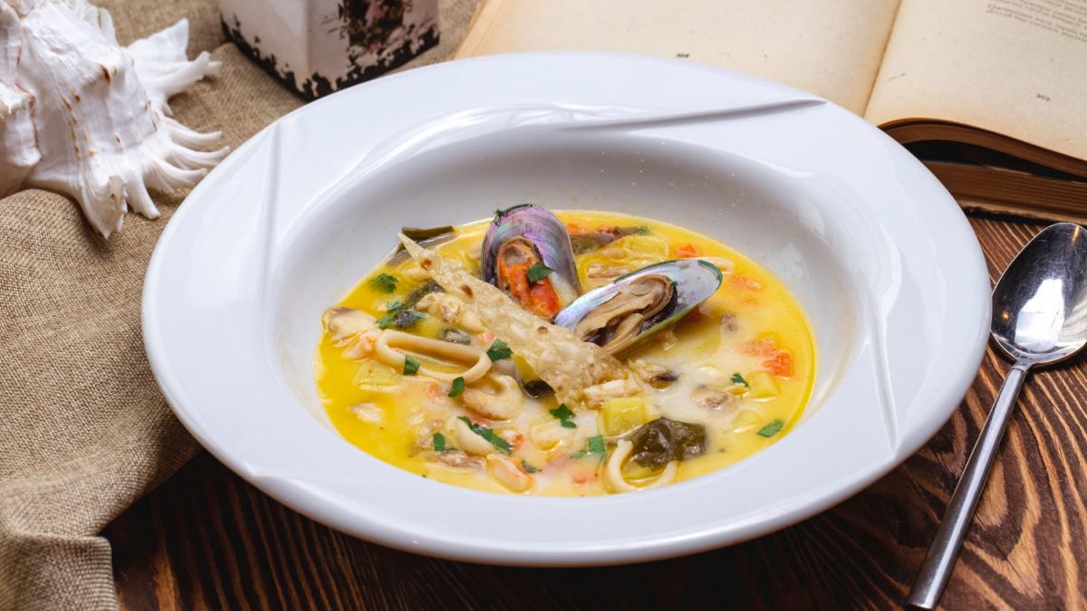 Суп с морепродуктами Суп с морепродуктами