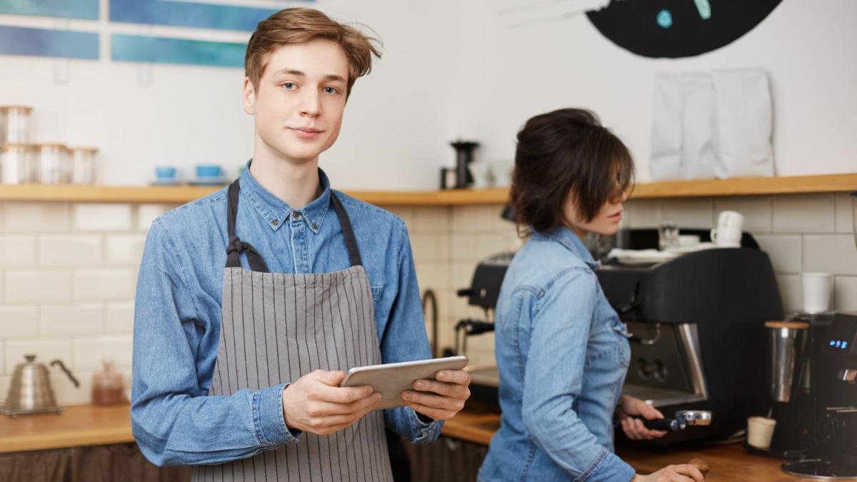 Подросток-бариста