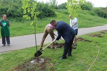 Дети из спецучреждений посадят в Москве 