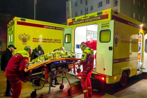 Санавиацию задействовали для эвакуации пациентов из Тарко-Сале — ЦРБ