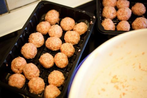 Куриные шарики маринуем в рябине — вкус удивит всех