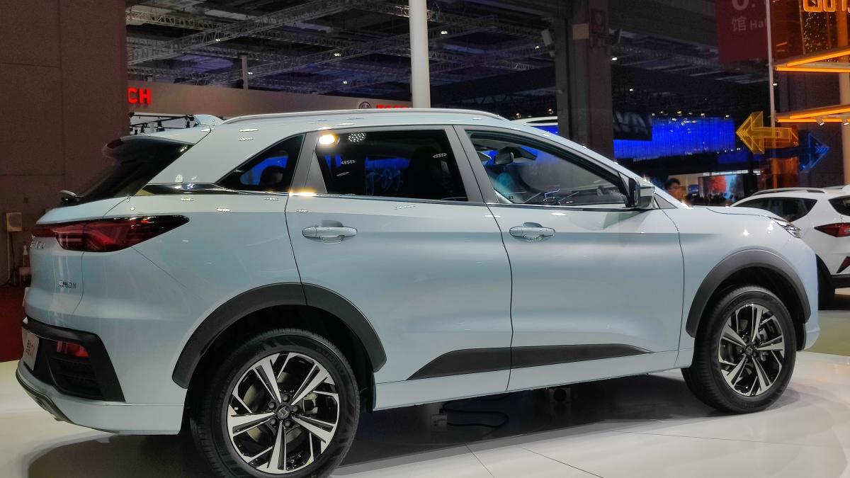Автомобиль Sehol QX 008