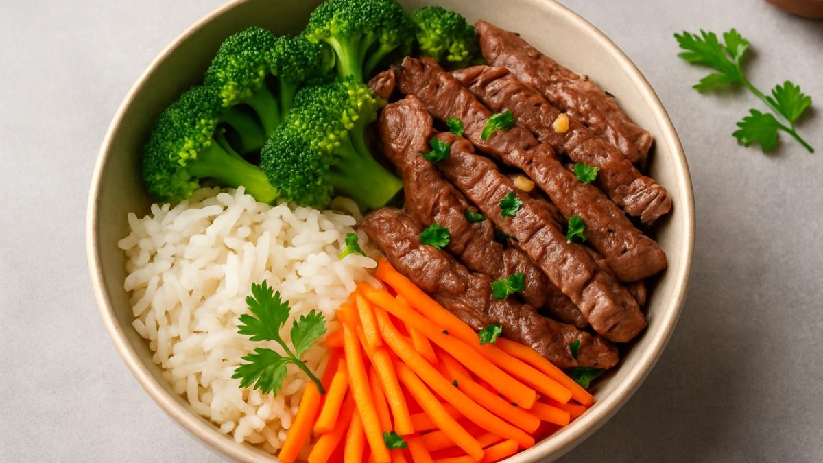Боул с говядиной и брокколи