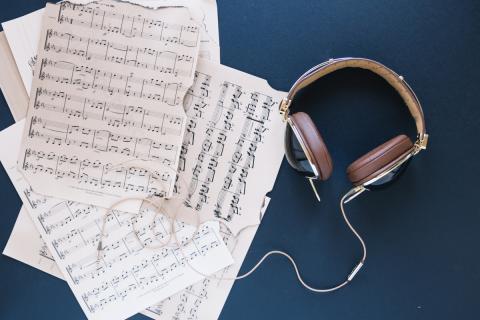 Цифры вместо нот: почему мелодия становится навязчивой помогли понять алгоритмы