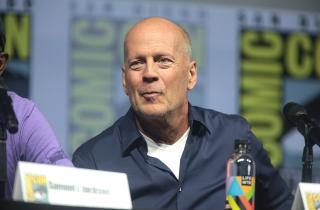 Семья Брюса Уиллиса решила пожертвовать его мозг учёным