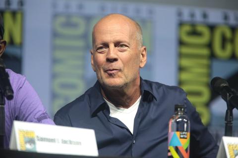 Семья Брюса Уиллиса решила пожертвовать его мозг учёным