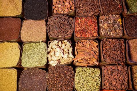 Луми используют как источник сухой кислоты в горячих блюдах — Едим Дома