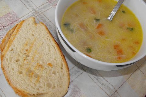 Блестящие волосы, крепкие ногти, чистая кожа — без косметики