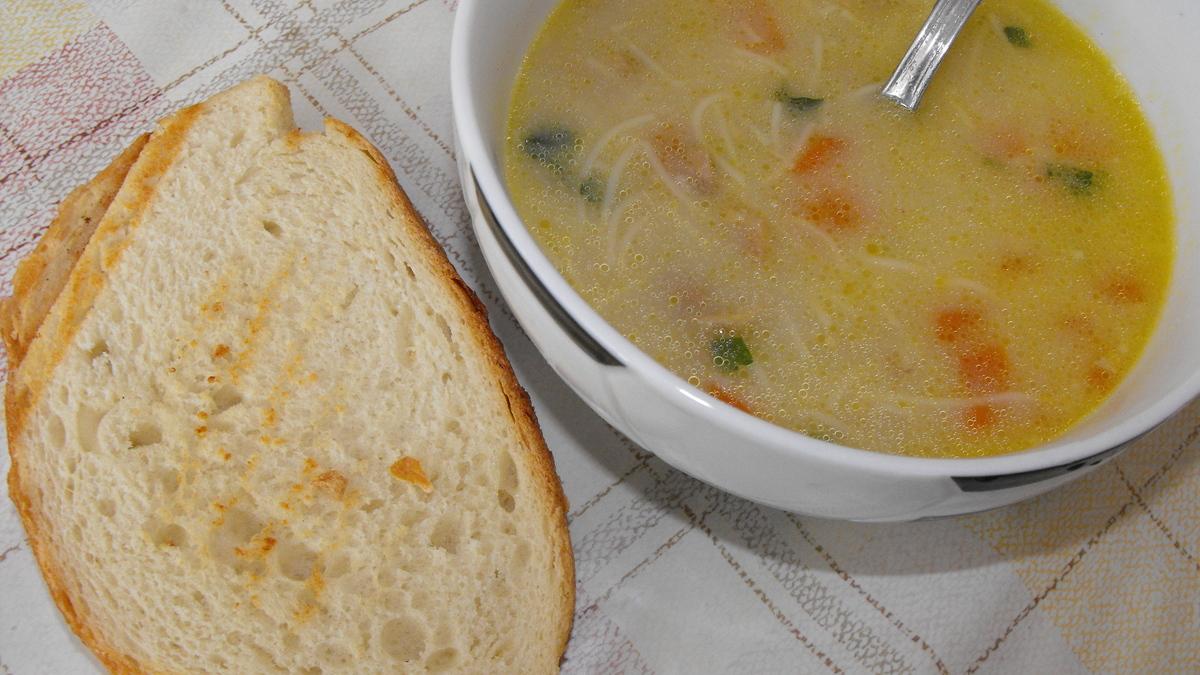 Суп с хлебом Суп с хлебом