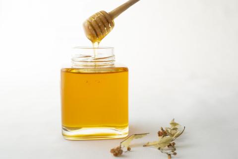 Древние рецепты усиливают рост и блеск волос