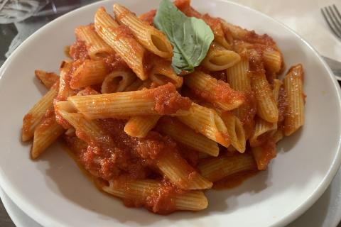 Сделал пасту без томатов и сливок — не ожидал, что будет так вкусно