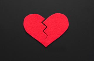 Эксперт описала связь эйджизма с тревогой перед старением — SELF