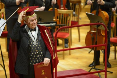 Человек с самым высоким IQ на планете доказал, что смерти не существует
