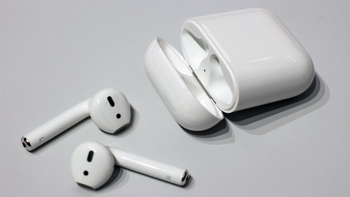 Наушники AirPods