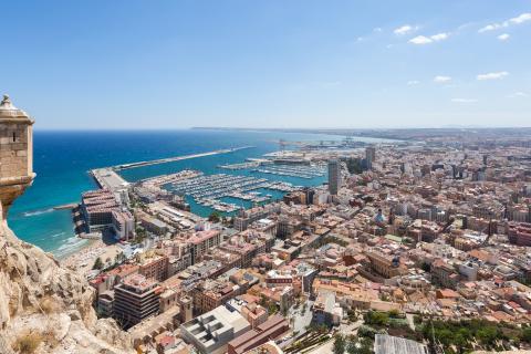 TourDom: испанская виза для россиян подорожает из-за лимита в 25 заявок в день