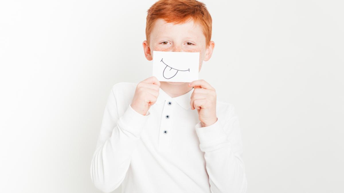 Озорной мальчик