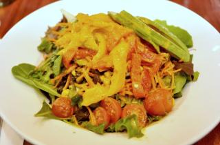 Морковный салат с апельсином усилил зимнюю свежесть — шеф-повара