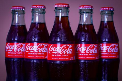 Отличная замена молоку и кефиру: сладкий напиток создает ту самую хрустящую корочку на пироге