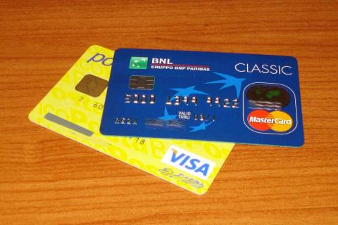 Карты Visa и Mastercard исчезнут: какой неприятный сюрприз ждёт клиентов