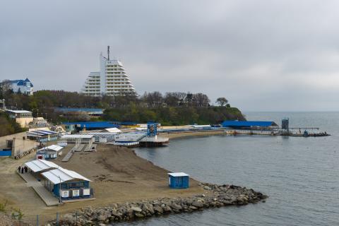 Анапа в зомби-режиме: пляжи пустуют, а бизнес уходит в минус