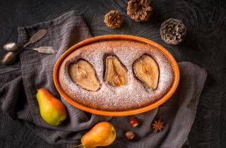 Положил в духовку груши и овсянку — через полчаса понял, что нашла свой идеальный осенний десерт