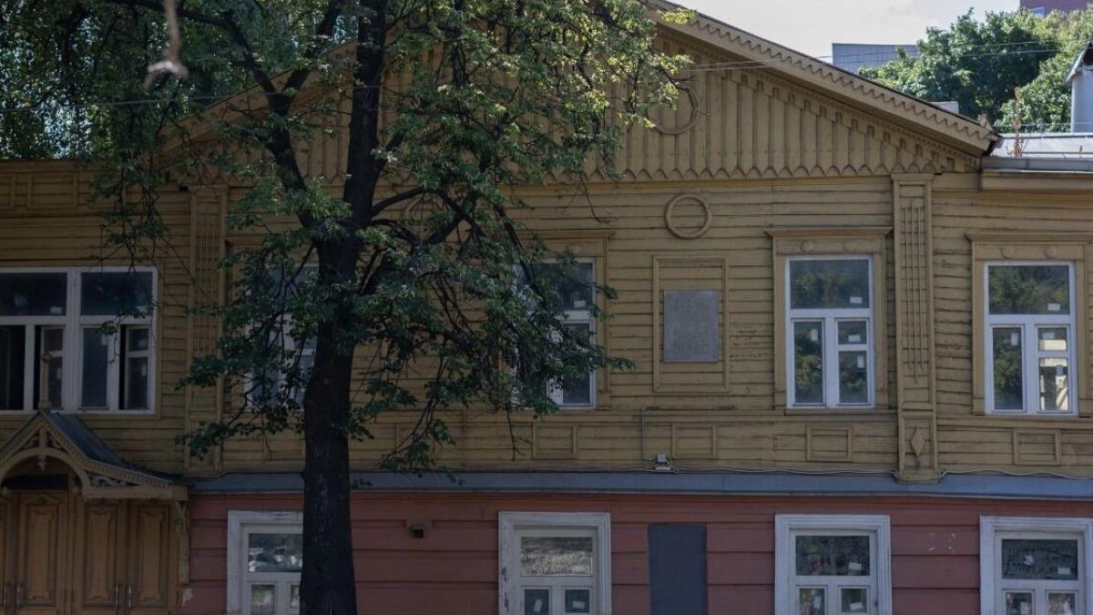 деревянное здание