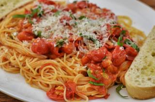 Думал, получится просто ужин, но вкус этой пасты — будто из итальянского фильма про любовь и осень