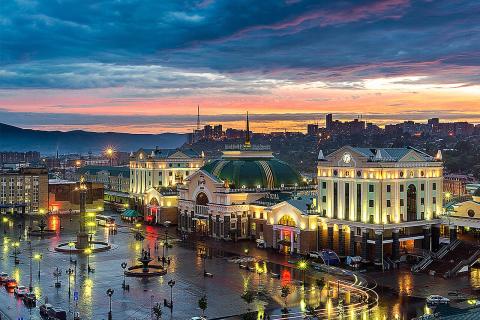 В Красноярске почти месяц разыскивают 63-летнюю женщину, улетевшую на юг и подавшую на развод
