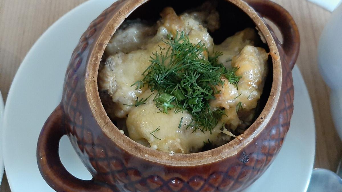 Жаркое в горшочке