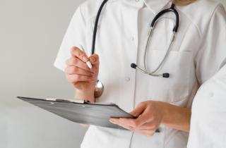 Пациентку без оснований направили в сектор низкого риска  — врачи