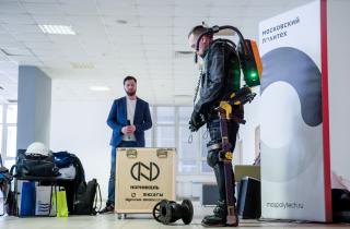 Модель экзоскелета без электроники разработали магистранты ТГУ