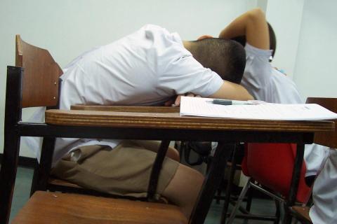 Минпросвещения России опровергло слухи о введении практики 