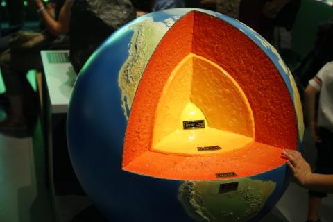 Исследование показало возможное замедление вращения земного ядра — Nature