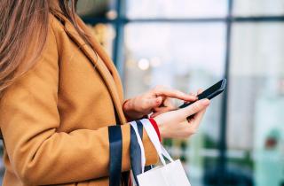 Илон Маск предсказал конец эпохи смартфонов через пять лет