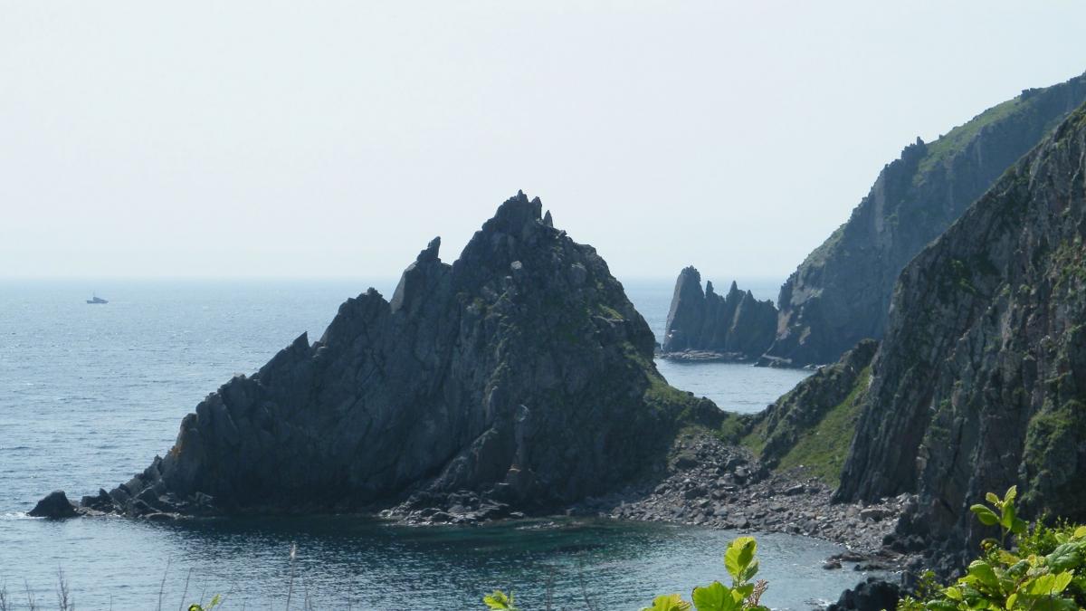 Японское море мыс Четырех Скал Японское море мыс Четырех Скал