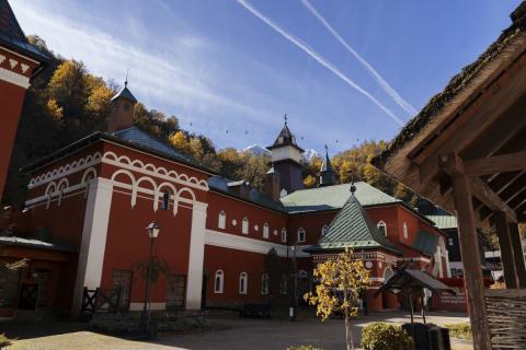 Вход в этнопарк Моя Россия на курорте Роза Хутор будет свободным