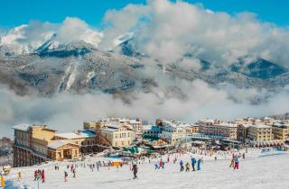 Билет в один конец: Сочи идут на рекорд, но транспорт испытывает туристов на на прочность