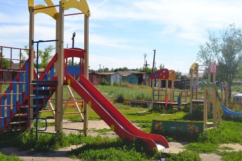 Изображение населённого пункта. Детская площадка (Михайловка, Саратовский район)