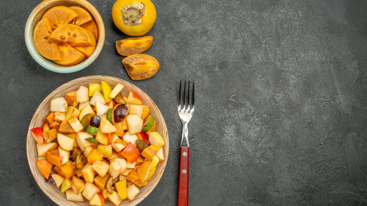 Салат с яблоками