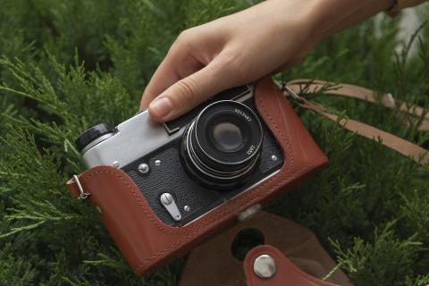 Фотографы считают 50–85 мм классическим фокусным расстоянием для портретов