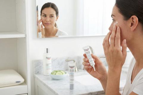 Дерматологи объяснили, почему вокруг глаз появляются милиумы