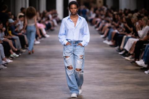 Обновление гардероба в 2026 году: чек-лист вещей, с которыми пора проститься прямо сейчас